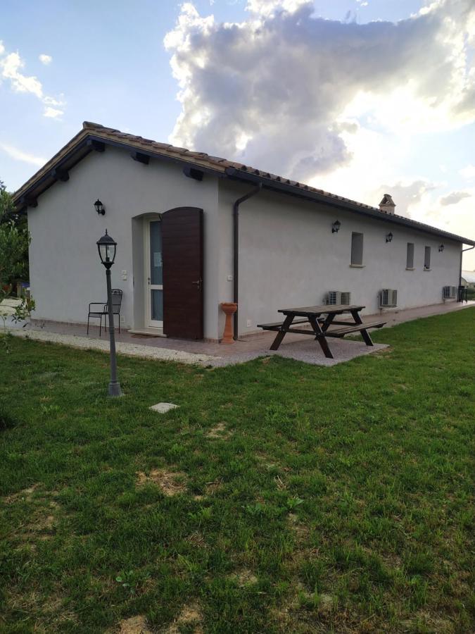 Agriturismo  Le Serre Spello Esterno foto